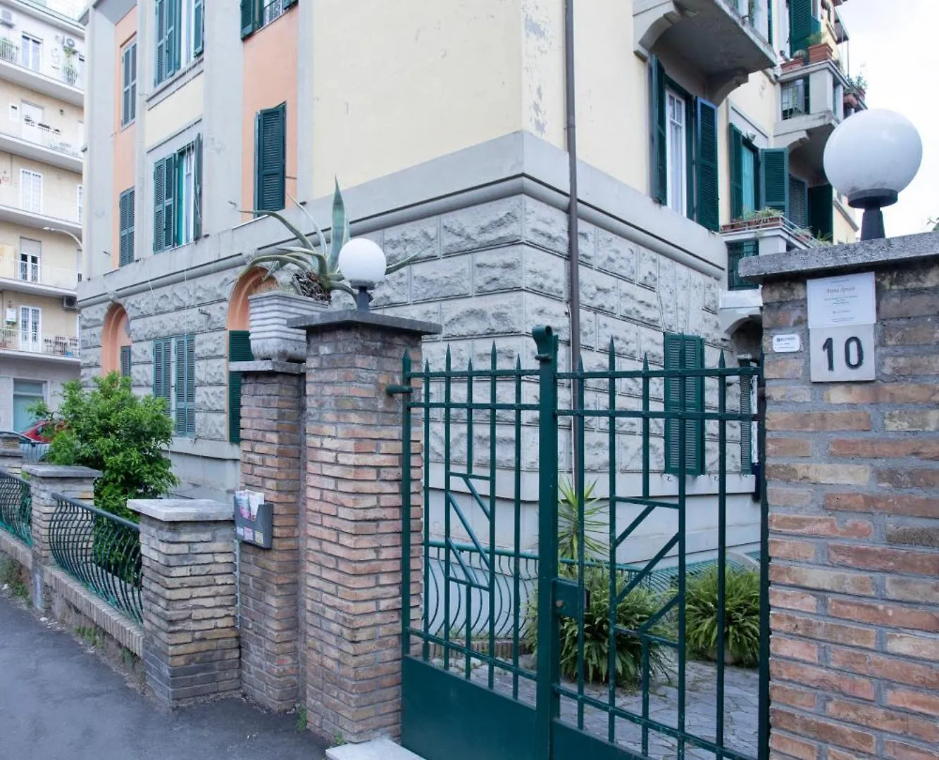 Isabella Stylish Apartment With Garden Rome