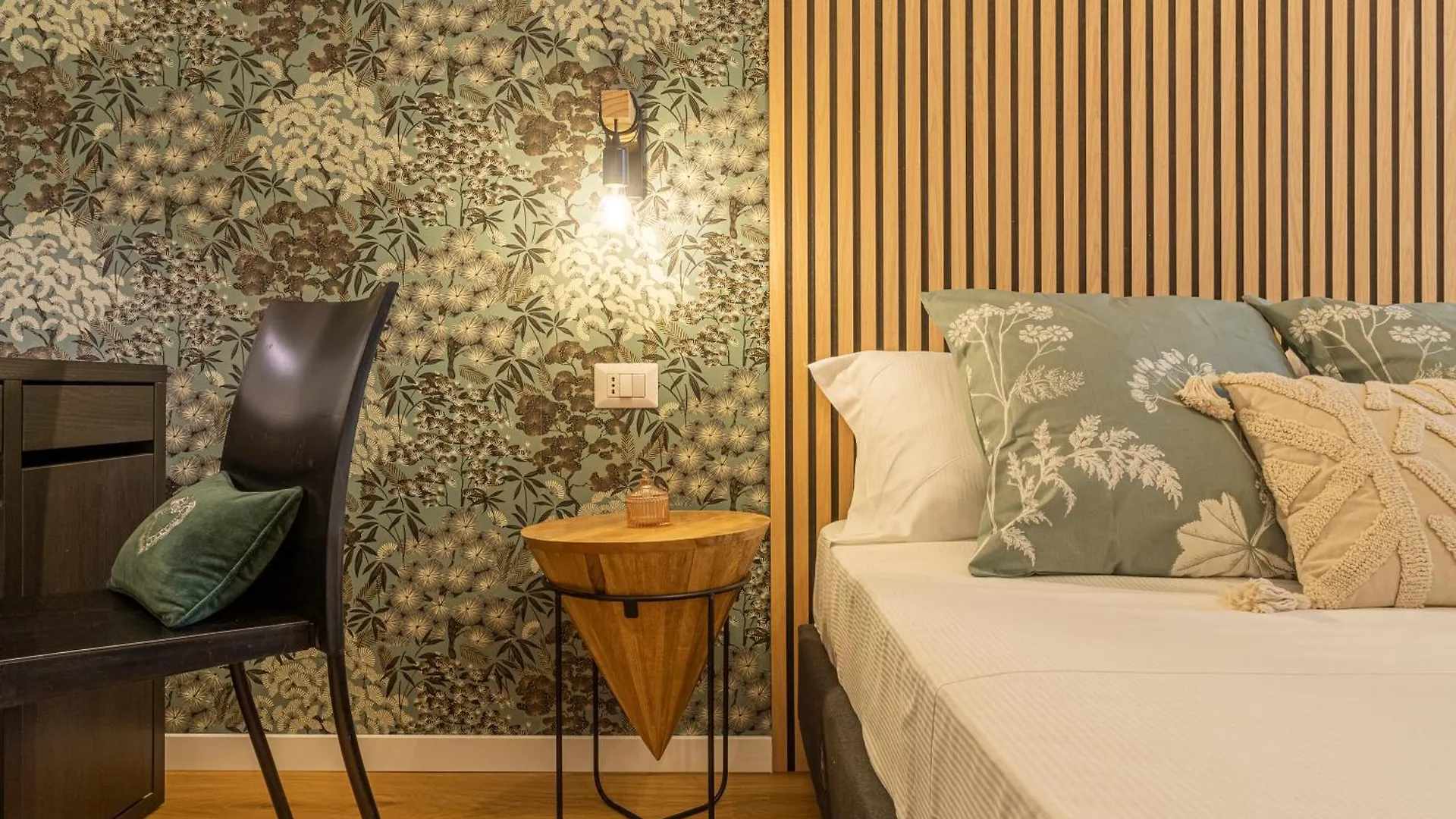 Isabella Stylish Apartment With Garden Rome 0*,  Italy